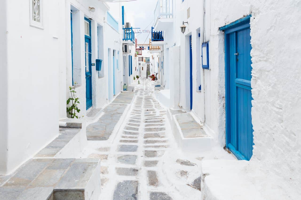 Greece Golden Visa Demand Surges 95% Amid Real Estate Boom