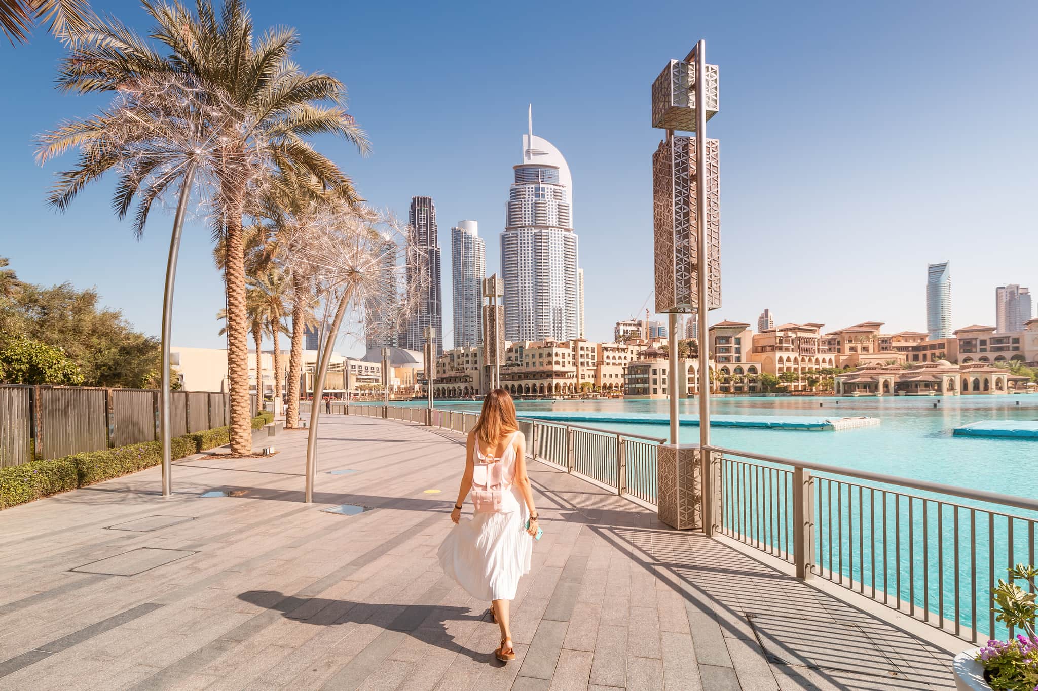 Pros and Cons of UAE Golden Visa: Top 13 Golden Visa Benefits in the UAE